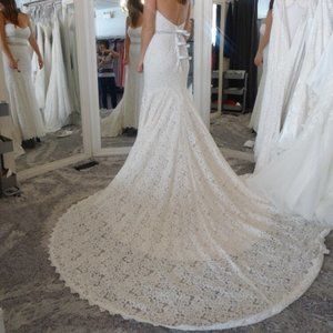 Wedding dress